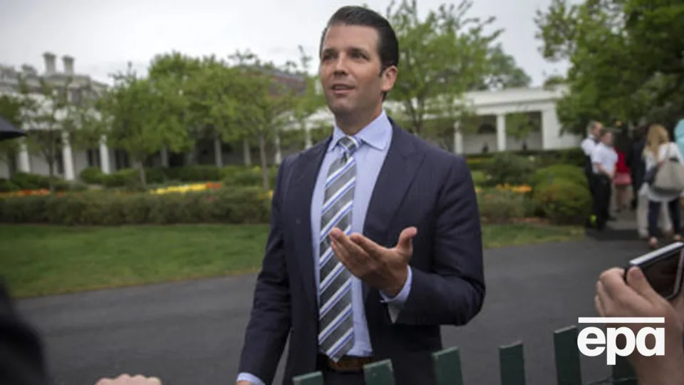 Сын президента США должен был дать показания еще в июле