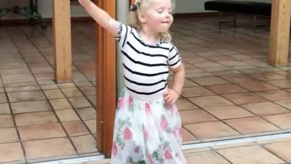 Лиза Галкина в образе Кармен