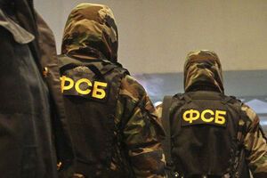 После аннексии Крыма Байбутлов и Ракицкий перешли на службу в ФСБ РФ