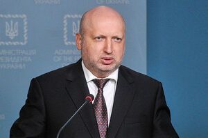 Турчинов: Надеюсь, что до начала сессионных заседаний ВР консультации по законопроекту о реинтеграции Донбасса будут завершены и он будет внесен президентом в Верховную Раду