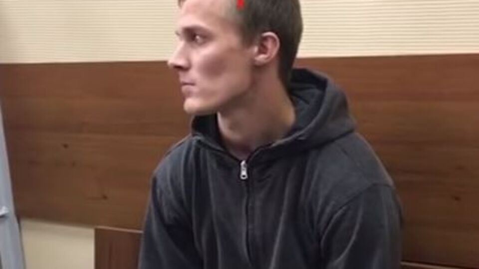 После трагического инцидента Макаров уехал в Таиланд и вернулся после того, как его родственники связались со следствием