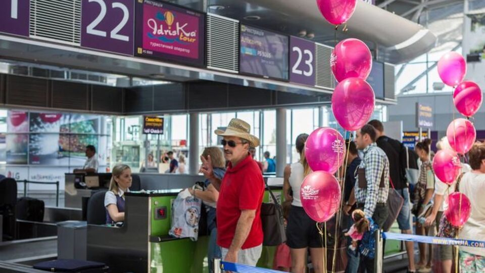 IdrisKa tour відкрила рейс в Аліканте 2015 року