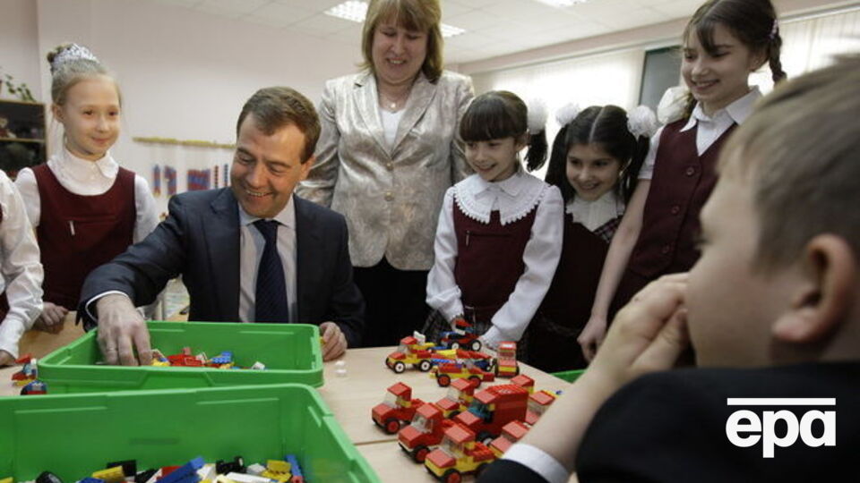 В День знаний для российских школьников проведут тематический урок "Россия, устремленная в будущее"