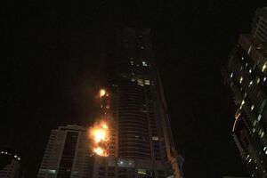 Пожежу у хмарочосі погашено