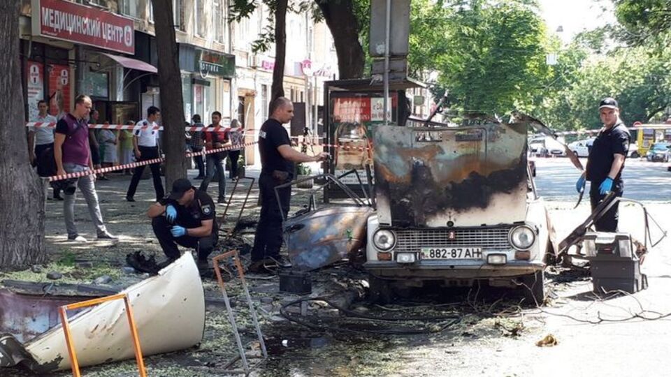 Зловмисники 24 липня підірвали припарковані "Жигулі"