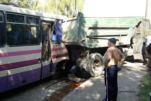 Всего госпитализировано 11 человек