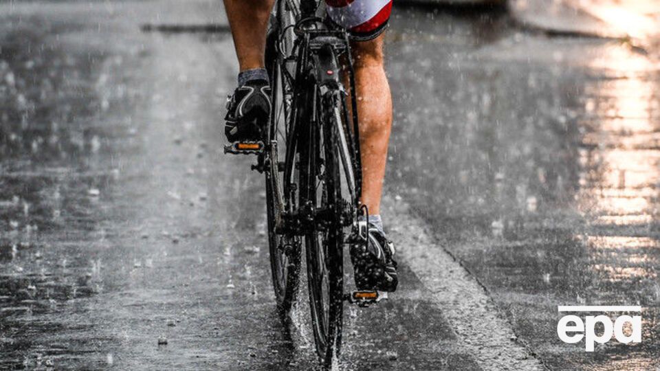 У другій половині серпня очікують зливи