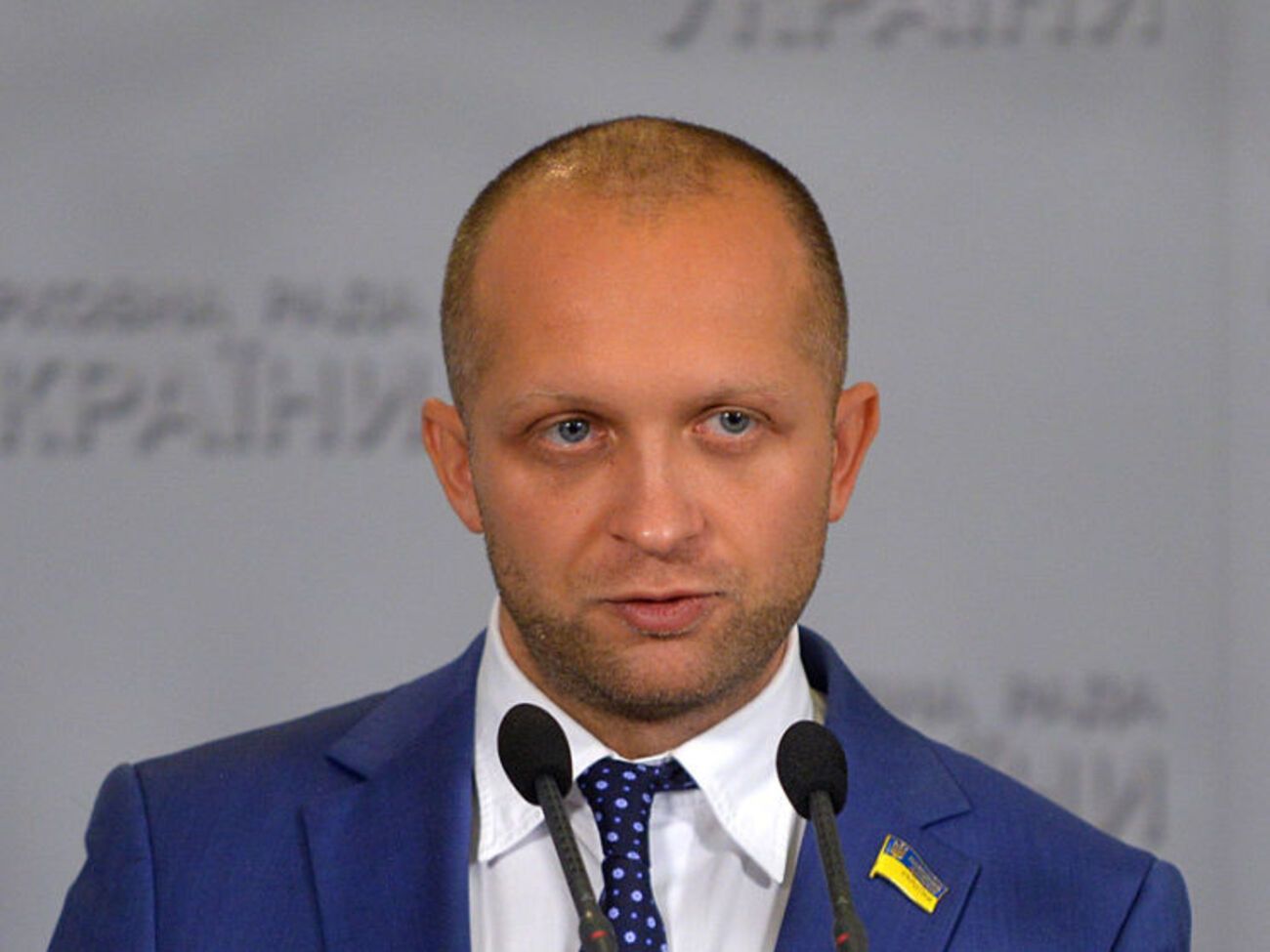 Поляков: Намагаються переключити увагу на браслет. Про бурштин усі забули