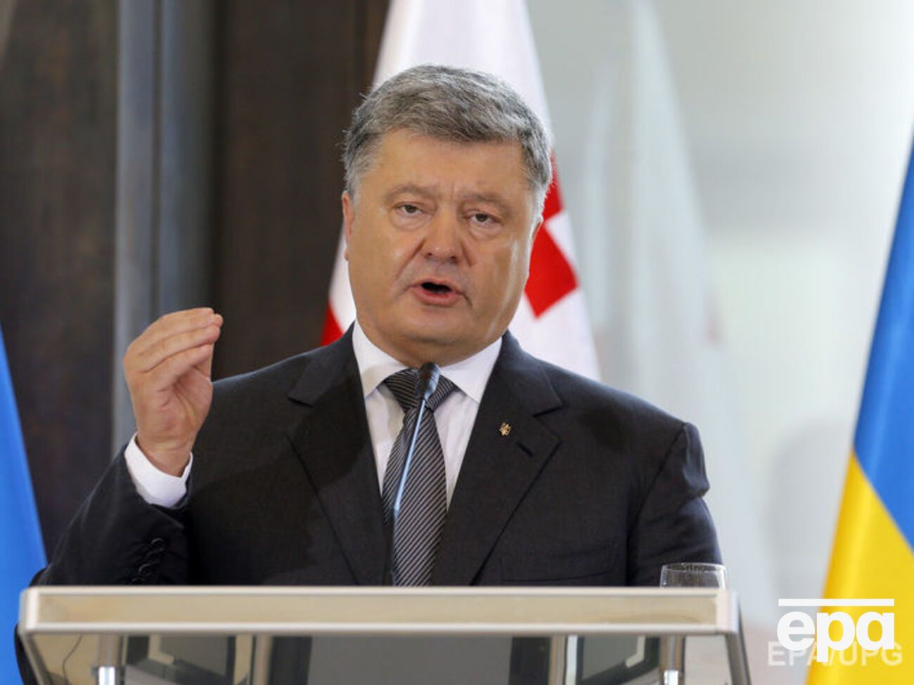 Порошенко &ndash; поліцейським: Ви демонструєте те, чого чекають від вас громадяни
