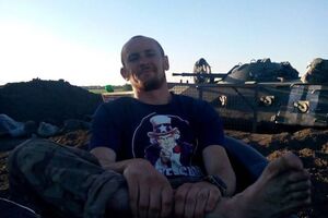 Евгений Жуков: Мы старались не стрелять в села, в города, вообще... Россияне валили жестко. Становился танк и стрелял по каждому дому