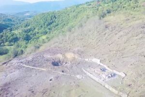Последствия взрыва на складе боеприпасов в селе Приморское