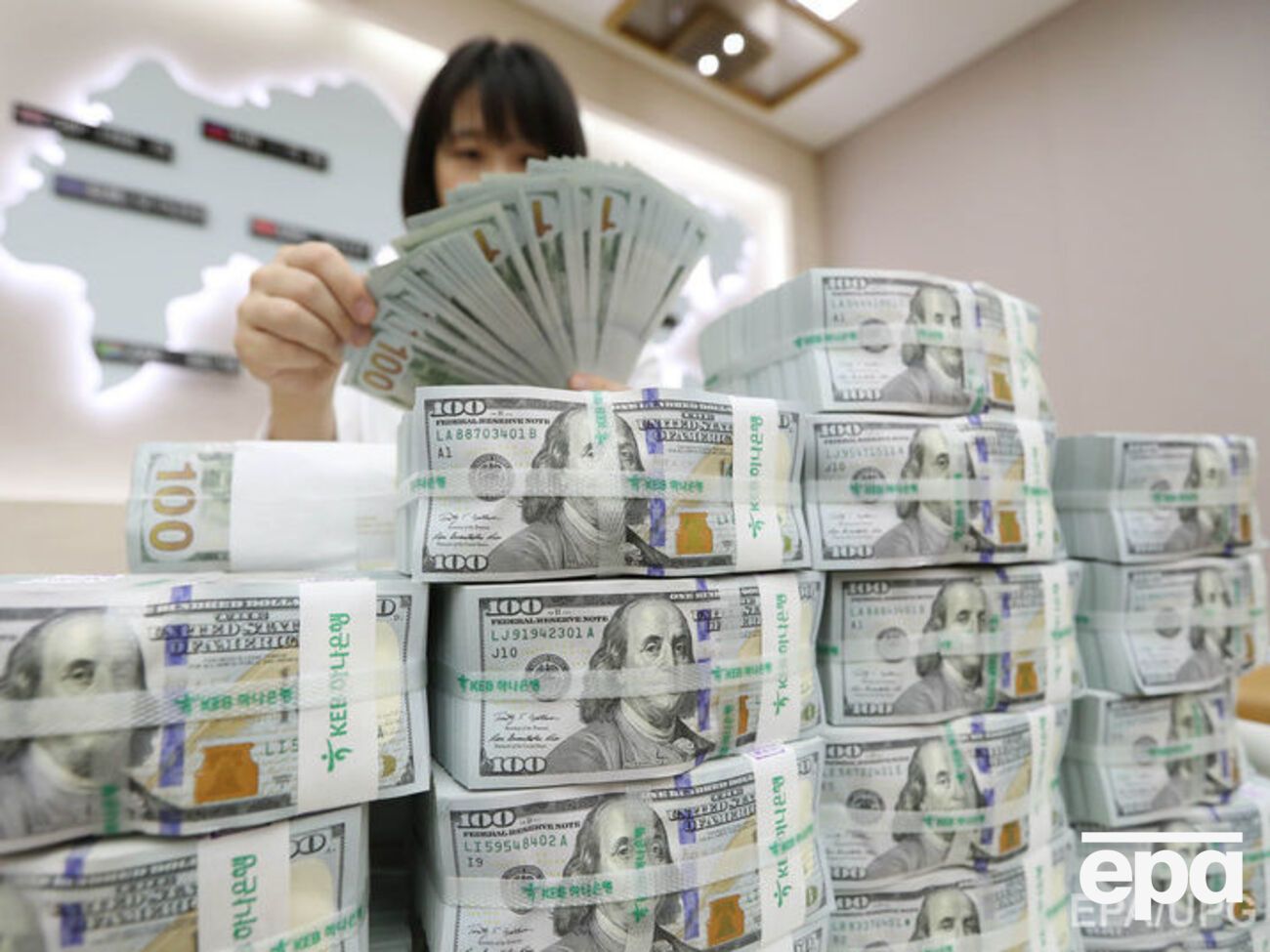 Уполномоченный президента РФ заявил, что Россия вкладывает деньги в экономику США