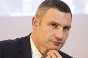 Кличко: Поступово ми наводимо лад із незаконним розміщенням тимчасових споруд