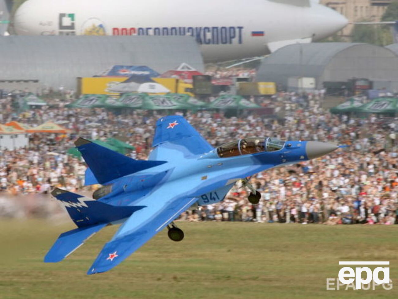 Росія продала Індії 45 палубних винищувачів