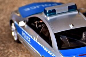 Полиция и ФБР устанавливают причины взрыва