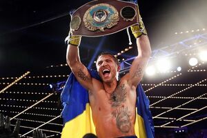 Василий Ломаченко защищал титул в Лос-Анджелесе