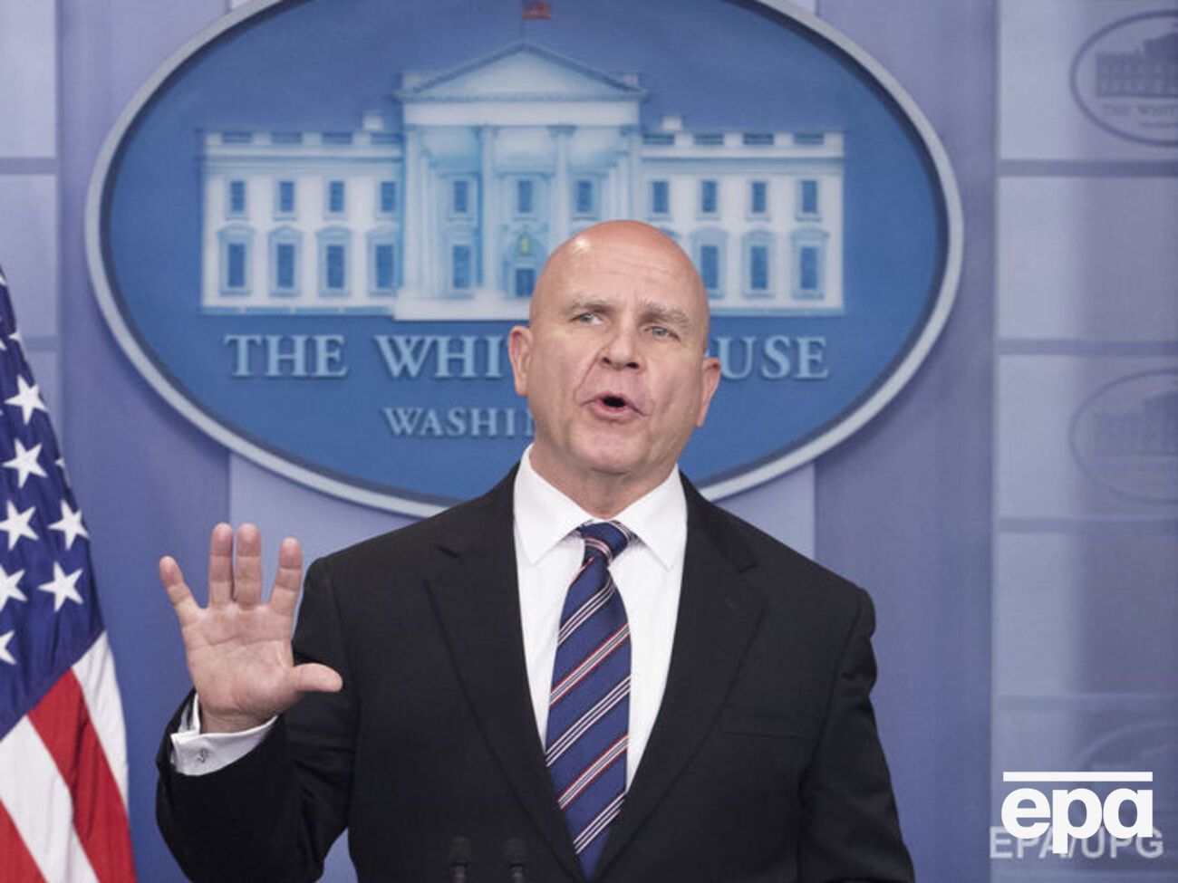 Макмастер рассказал, что США рассматривают различные варианты помощи Украине