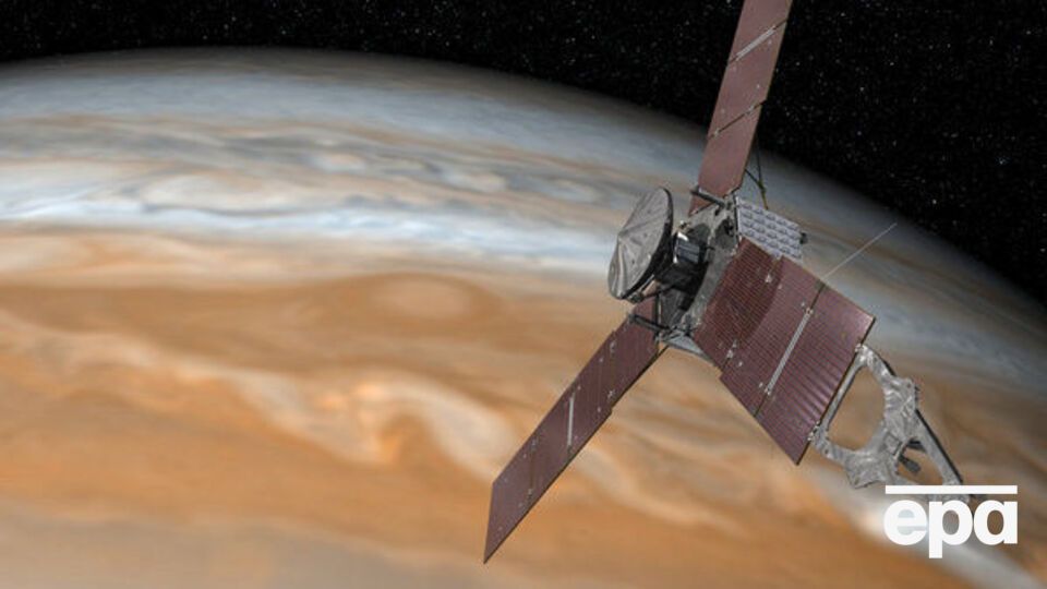 Космічний апарат Juno зробив знімки вихору на Юпітері