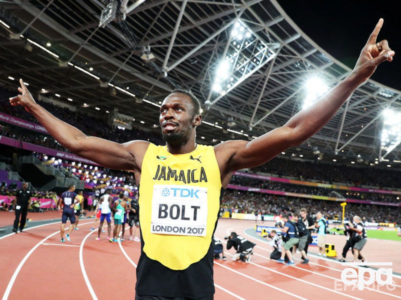Болт заявлял, что намерен завершить карьеру в 2017 году