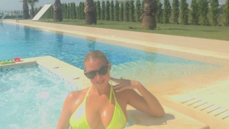 Волочкова: Я буду тішити вас моєю формою та розтяжкою!