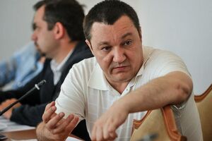 Тимчук: Німецькі політики почали судомно "виносити Крим за дужки"