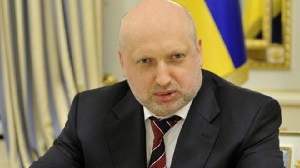 Турчинов проверил состояние обеспечения и боевой готовности подразделений ВСУ в оперативно-тактической группировке "Луганск"