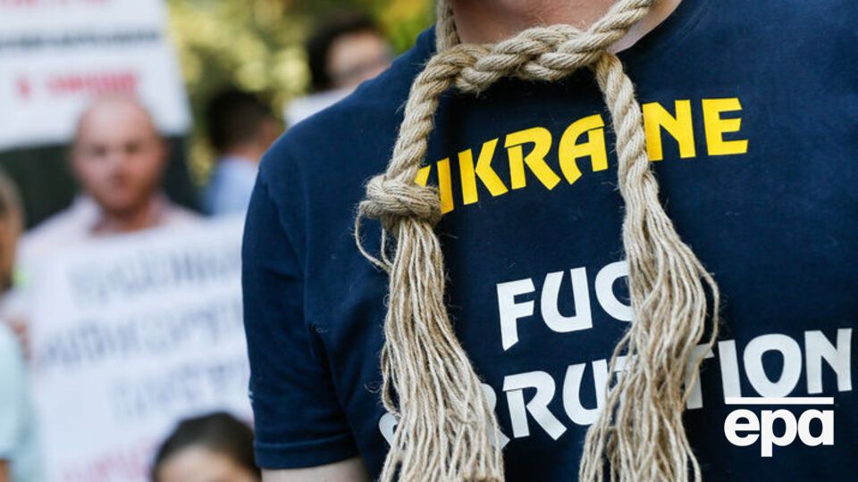 Суди протягом півроку розглянули понад дві тисячі справ про корупцію