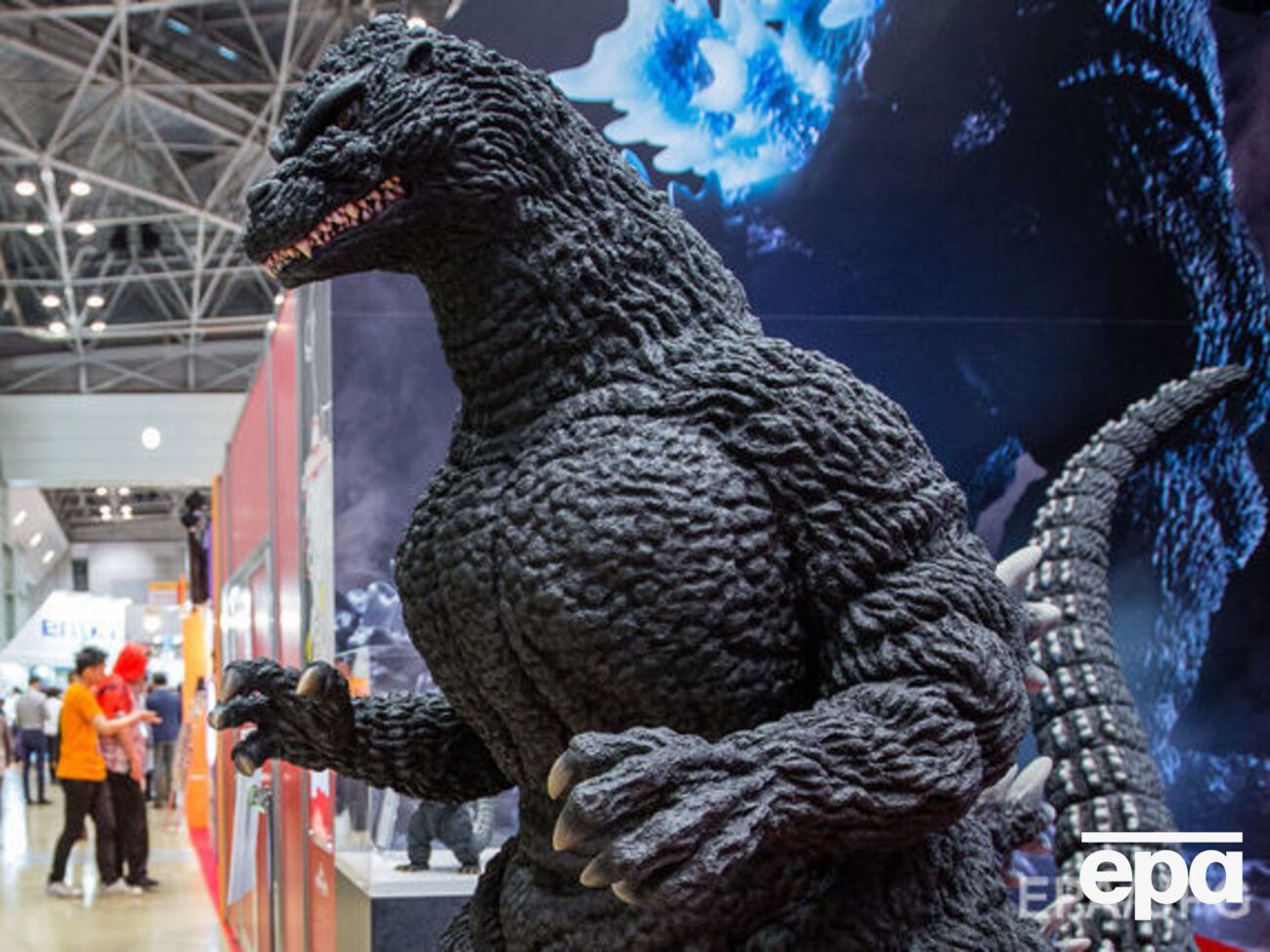 Актер исполнял роль Годзиллы в течение восьми лет
