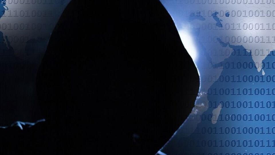 Хакеры поддержали протесты оппозиции