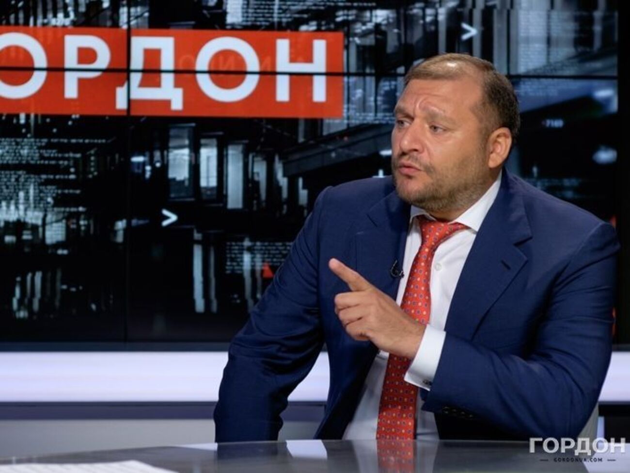 Добкін: Янукович був сповнений упевненості, що скоро все це закінчиться, почнеться нормальне життя і всі будуть готуватися до виборів, до зміни Конституції