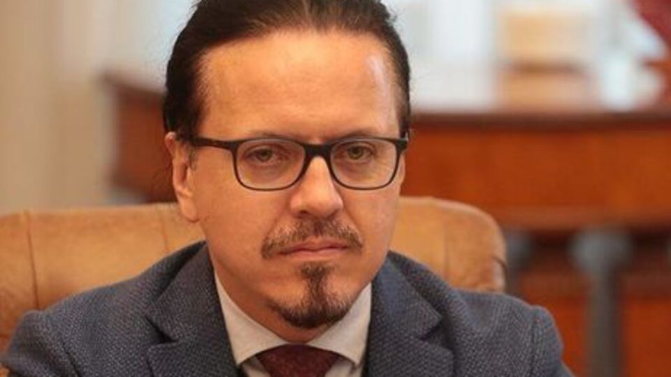 За інформацією прокуратури, 87 днів зі 145 робочих у 2016 році Балчуна не було на робочому місці