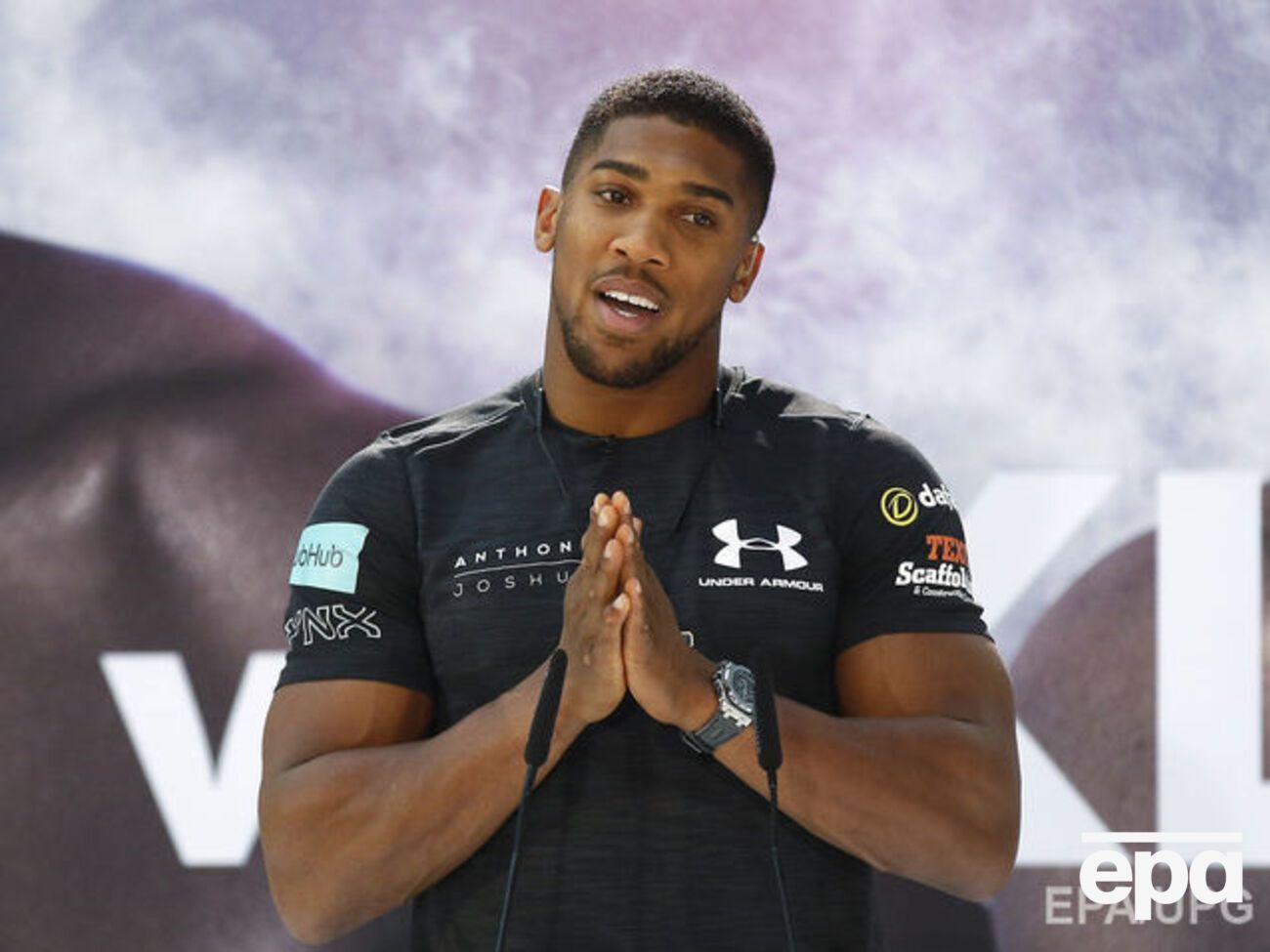 Джошуа в октябре планирует сразиться с Пулевым