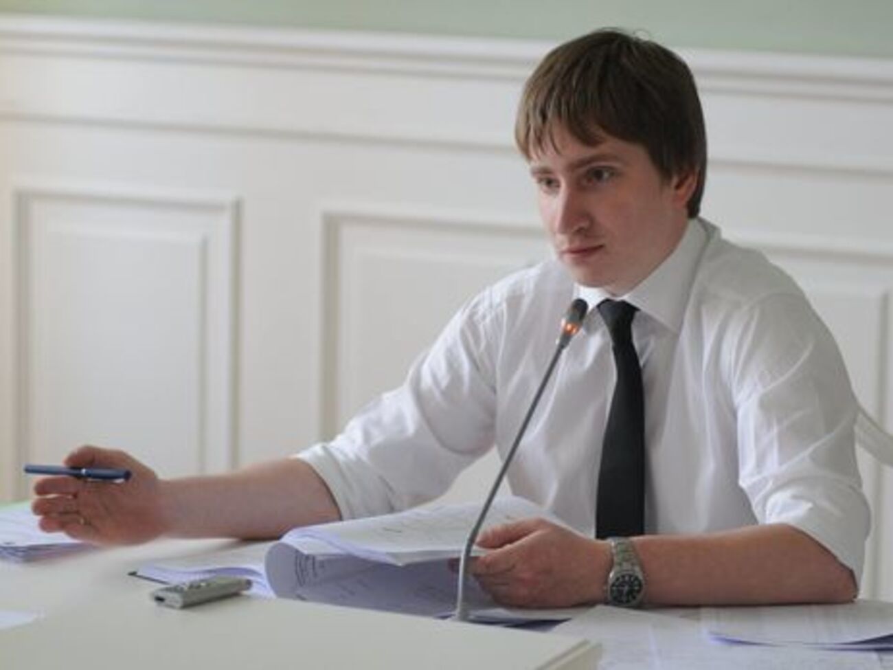 Прокуратура підозрює Бондаренка у використанні підроблених документів