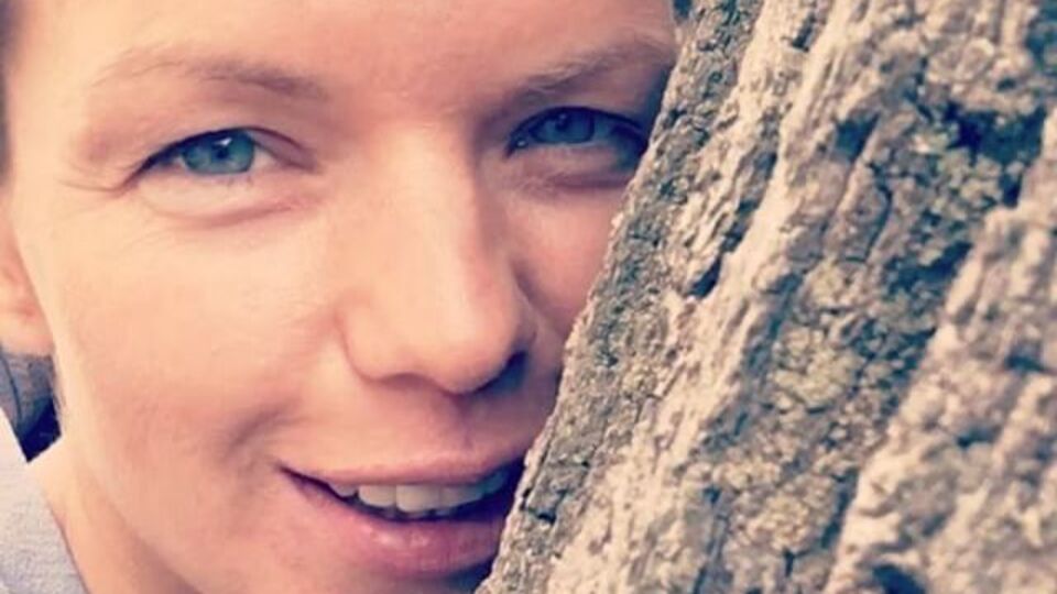 Гребенщикова: "Алиса, а ты умеешь фотографироваться спокойно, не задирая ноги?!" "Нет!"
