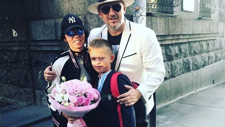 Потап с бывшей женой отвели сына на линейку