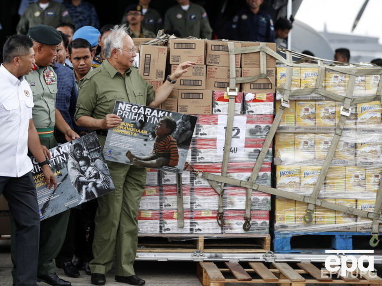 Повстанцы призвали гуманитарные организации помочь жителям страны