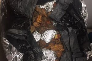 Журналисты работали над расследованием о нелегальной добыче янтаря