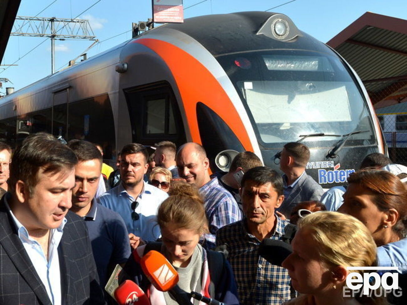 Поїзд "Перемишль – Київ" поки не вирушив із Польщі