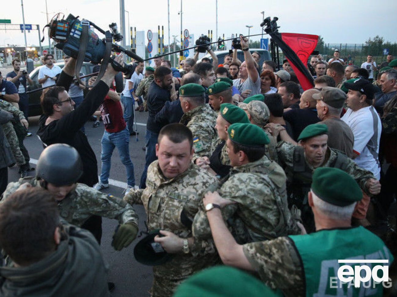 Найем:&nbsp;Не с прорыва все началось. И не с палаток у КПП