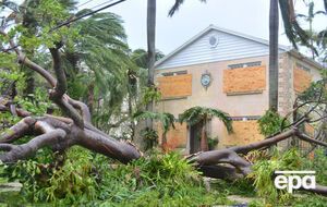 Из-за урагана миллионы людей остались без электричества