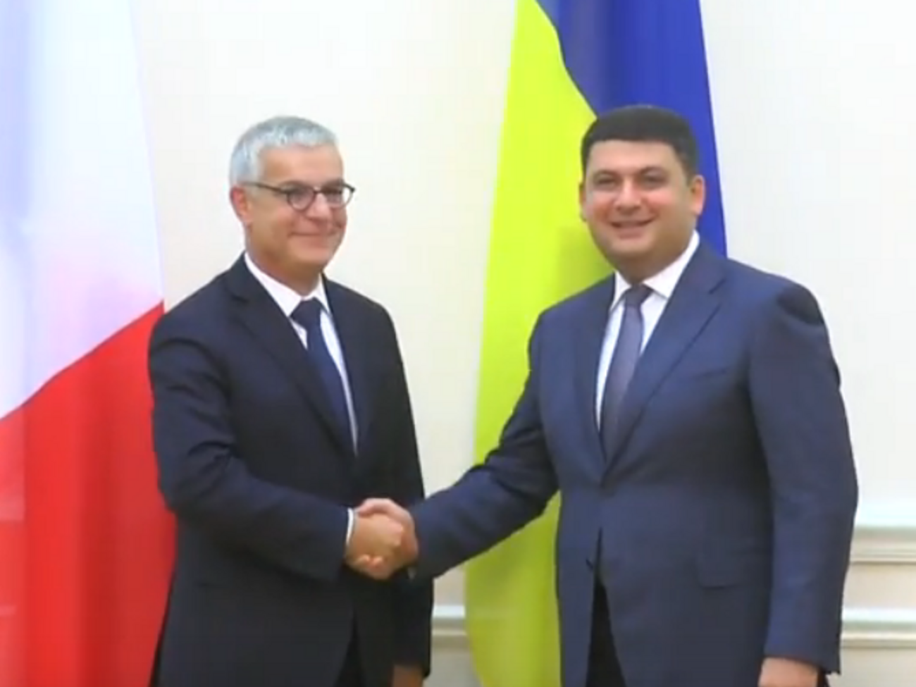 Море &ndash; Гройсману: Франция всегда стояла на принципах нерушимости границ Украины