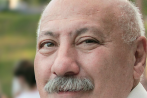 Басс помер у 64 роки