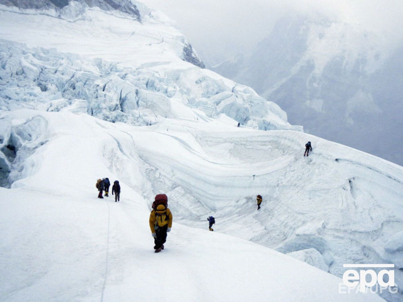 Россия "предъявила претензии" на Эверест