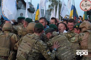 Прибывшие в "Шегини" – в основном журналисты, пояснил Слободян