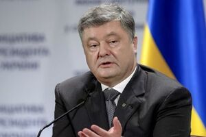 Порошенко: Мы поставим вопрос о голубых касках – миротворцах, которые должны обеспечить выполнение РФ взятых на себя обязательств по минскому процессу