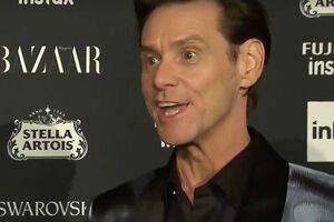 Керри: Мир - это скопление пирамидальных структур