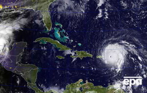 Ураган сохранял высокую скорость в течение полутора суток