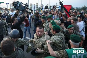 10 сентября толпа прорвала кордон пограничников на пункте пропуска "Шегини"