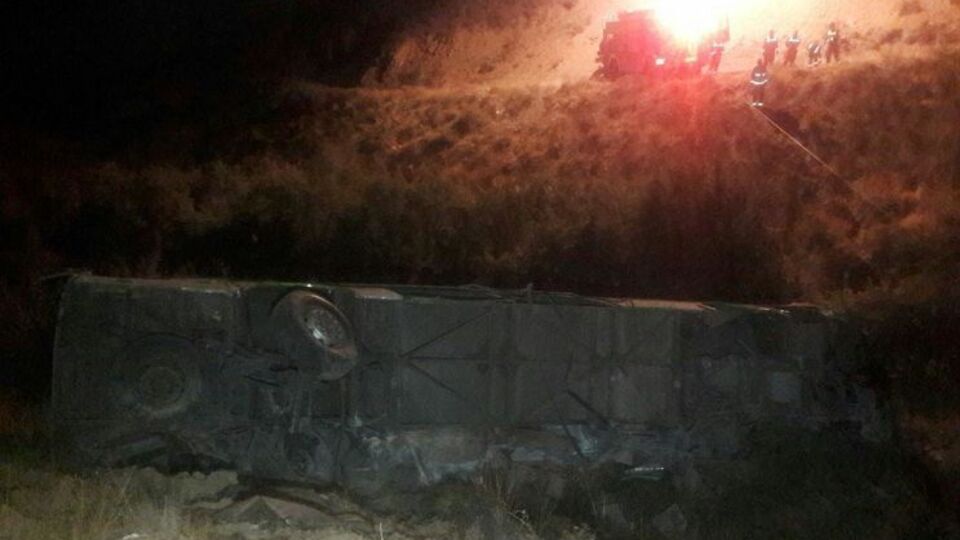 Автобус разбился на горной дороге