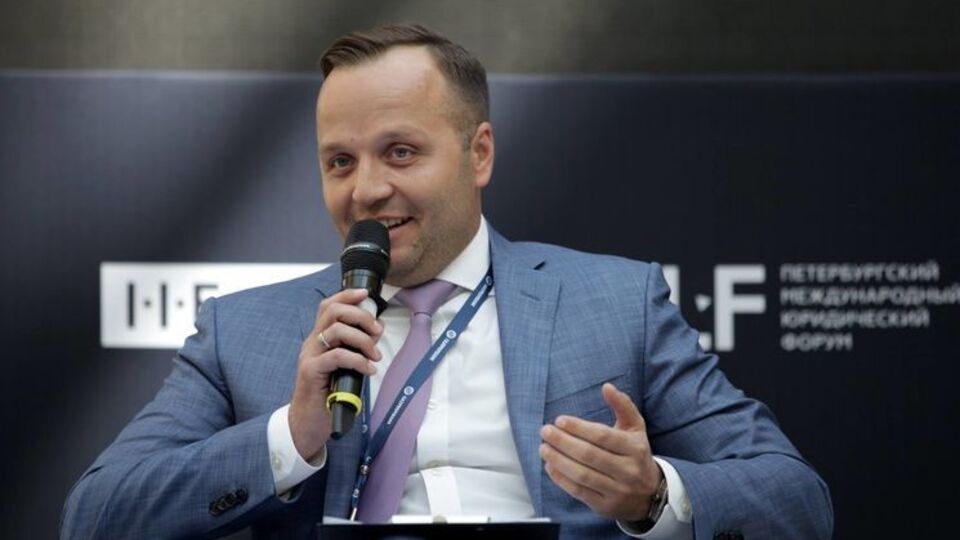 Костянтин Добринін: Я лише двічі в житті ходив з охороною. І обидва рази мені це дуже не подобалося і дратувало